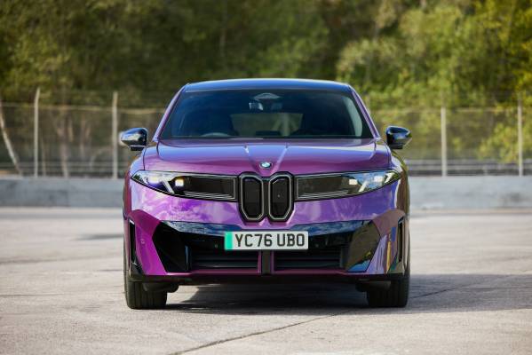 BMW iX3 40 - UK Images