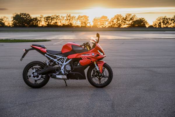 BMW Motorrad Rider's Equipment Ride 2014, NeonShell jacket (11/2013)