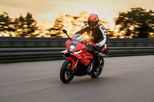BMW Motorrad Rider's Equipment Ride 2014, NeonShell jacket (11/2013)