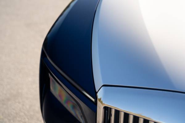 ROLLS-ROYCE SPECTRE SERIES II - FINISHED IN MIDNIGHT SAPPHIRE