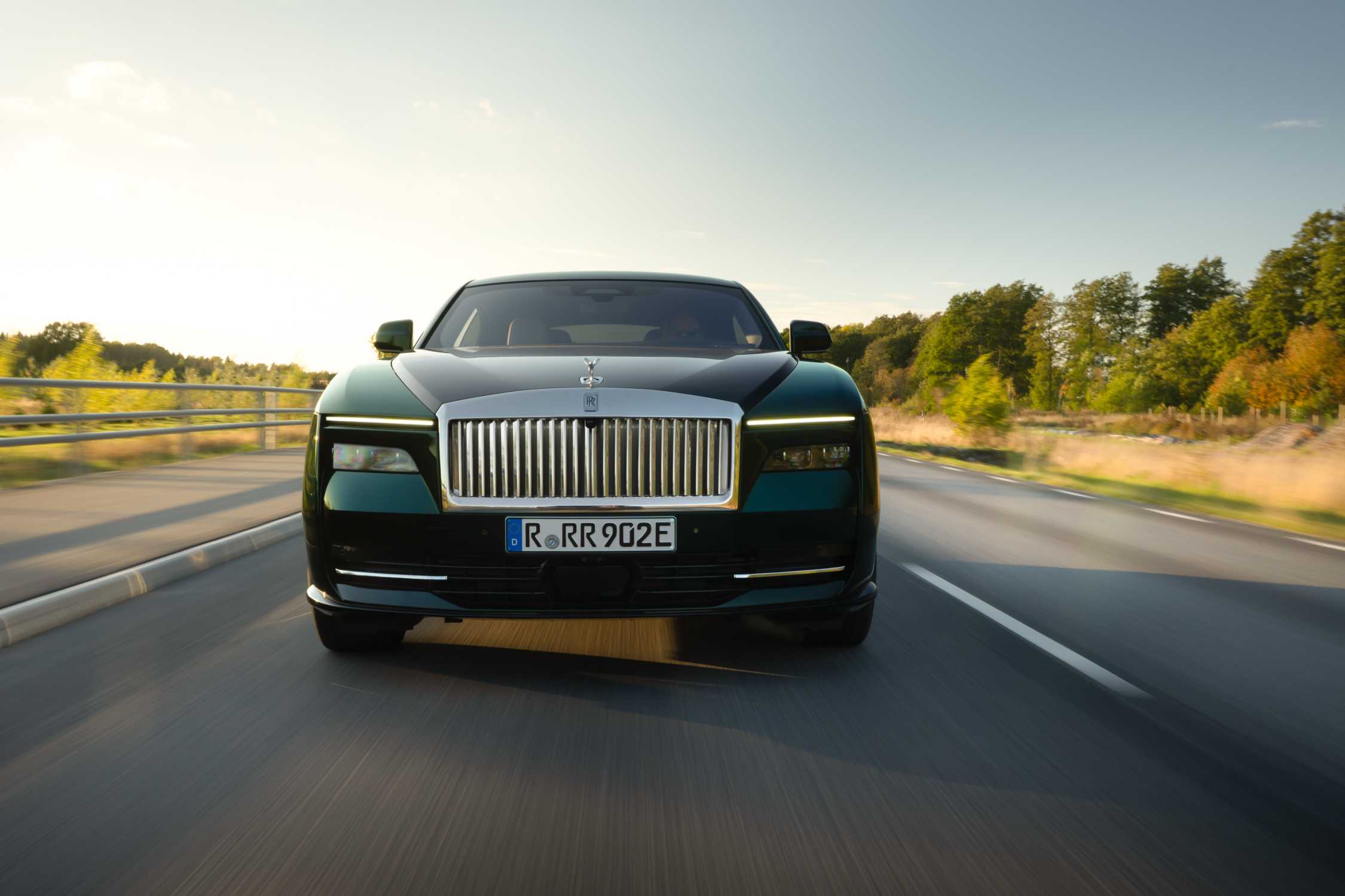 ROLLS-ROYCE SPECTRE SERIES II - FINISHED IN DARK EMERALD