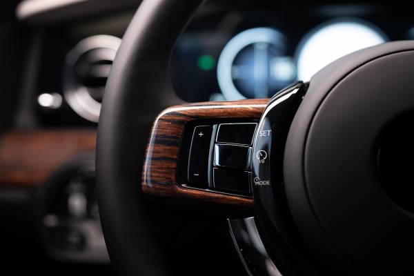 ROLLS-ROYCE SPECTRE SERIES II - FINISHED IN DARK EMERALD