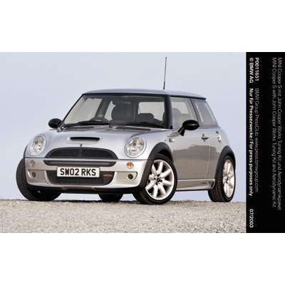 ミニ•ヘッドカバー (JCWチューニングキット) R53後期の中古品です。 MINI Cooper とMINI Cooper S をパワフルにカスタムできる 「ジョン