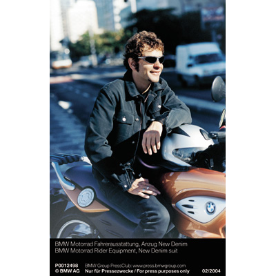 BMW Lifestyle: Leather-Accessoires in Indian Tan (03/2004)