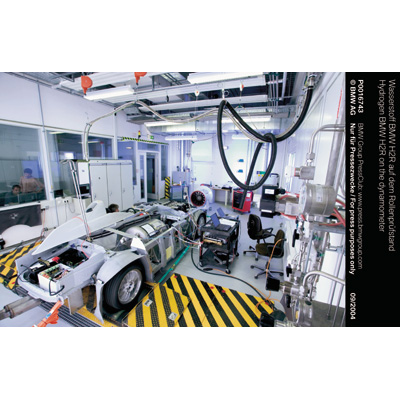 Hydrogen BMW H2R on the dynamometer (09/2004)