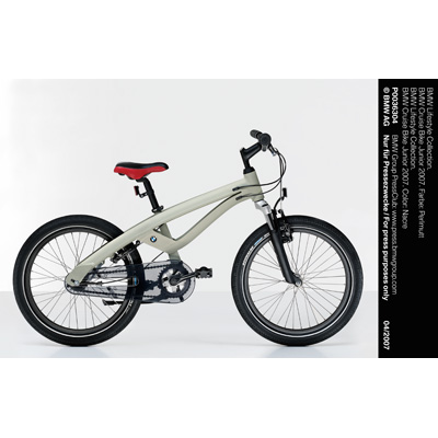 BMW bikes success story continues. BMW Cruise Bike Junior wins red dot award product design 2007