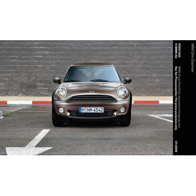 please take the wheel premiere for the mini one clubman the mini one with 55 kw and the earl grey package