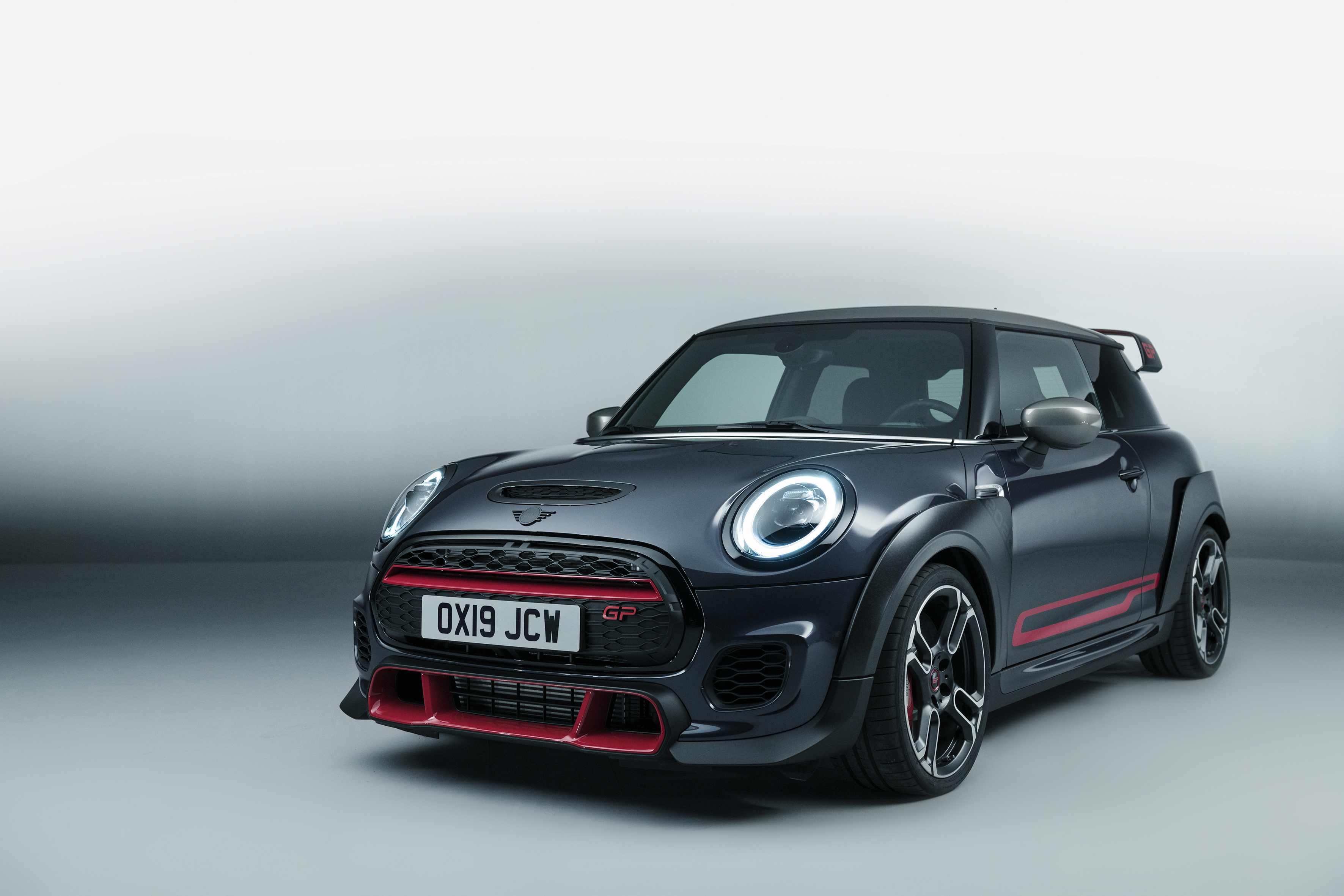 The Fastest Mini Ever Mini John Cooper Works Gp Sets Records Before It Arrives In New Zealand