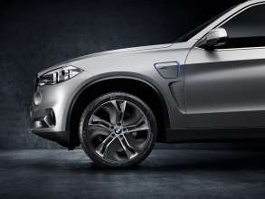 The BMW Concept X5 eDrive (08/2013)