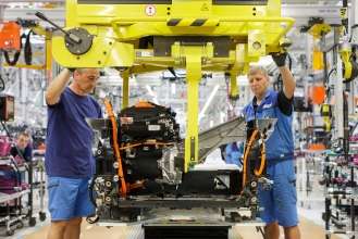 BMW i3 Production Plant Leipzig: Assembly (09/13)