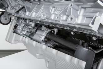 New BMW M3/M4 Engine Oil System. © BMW AG 09/2013