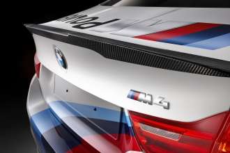 2014 BMW M4 Coupe MotoGP Safety Car - carbon rear spoiler (03/2014).