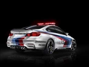 2014 BMW M4 Coupe MotoGP Safety Car - rear (03/2014).