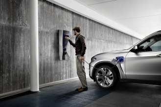The BMW Concept X5 eDrive (04/2014).