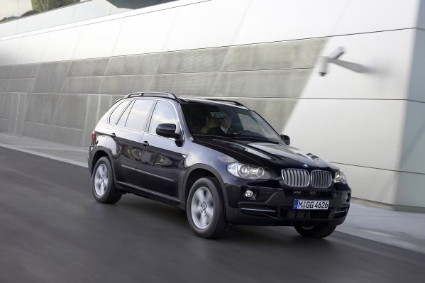 BMW X5 (E70) technical specifications and fuel consumption