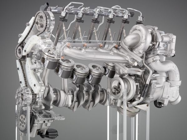 BMW Inline 6-cylinder Diesel Engine with TwinPower Turbo and 2000bar ...